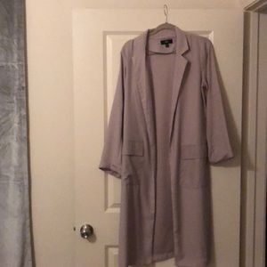 Pale lilac trench